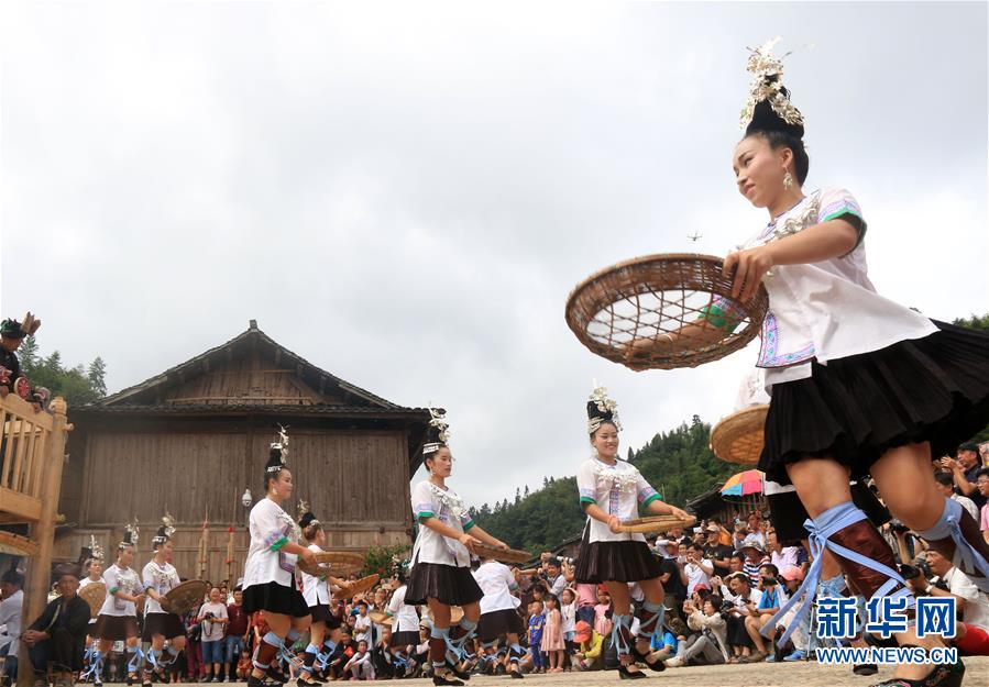 貴州黎平侗寨歡度“喊天節”