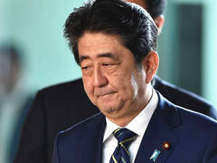 安倍內閣支持率“跌跌不休” 跌入“危險水域”