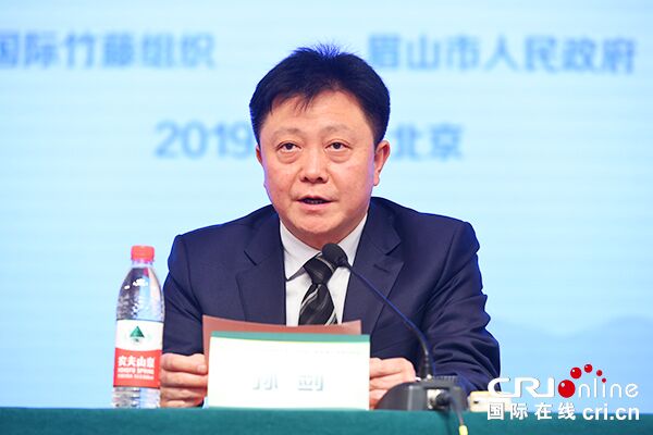 【原創待審】孫劍：發展特色産業 助推鄉村振興（決策者説）