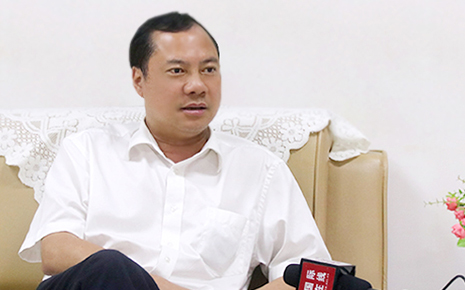 圖片默認標題_fororder_靖西市委書記鐘恒欽