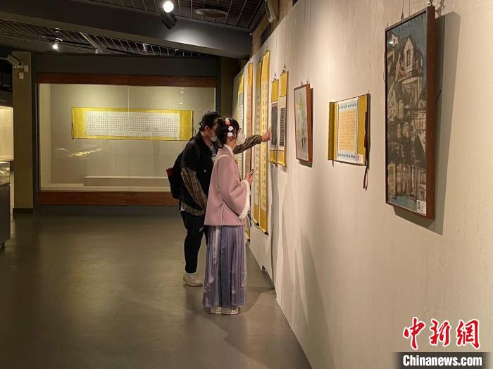 超百幅少兒書畫作品杭州展出：童心童眼繪就共富風景