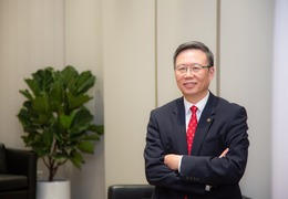 香港理工大學校長滕錦光：