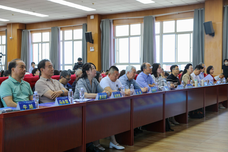 第四屆“科創中國”·寧夏·銀川科技學院黃大年科技創新論壇順利舉行_fororder_1