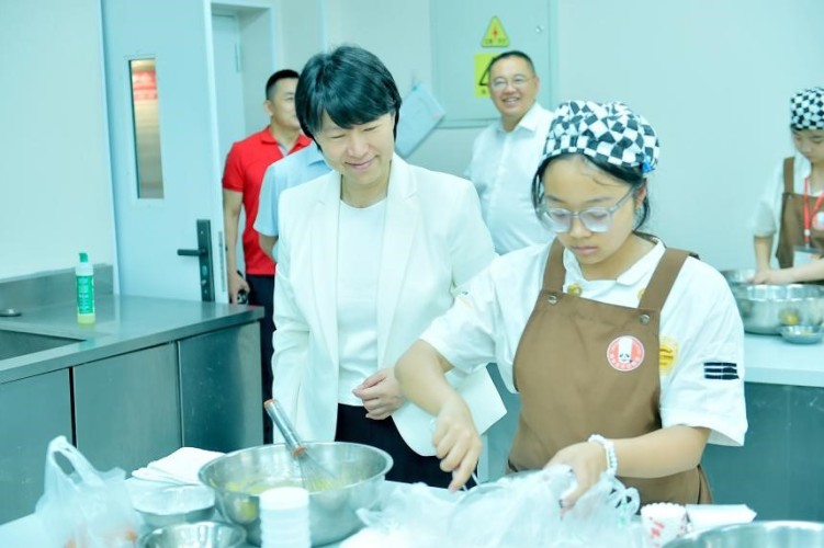 “為夢想加油”食育推廣公益活動在成都啟動_fororder_2
