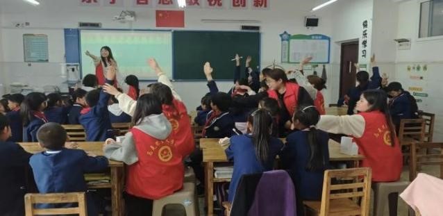 重慶城科走進永川區星湖小學開展口腔健康主題宣講活動_fororder_3