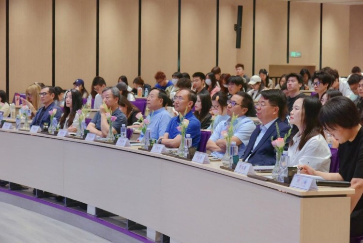 全球商業視野與新商科教育高品質發展論壇落幕_fororder_1