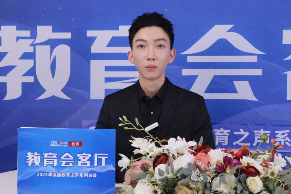 2025教育會客廳丨專訪凱琛留學教育集團創始人包凱文_fororder_微信圖片_2025-07-31_155940_256