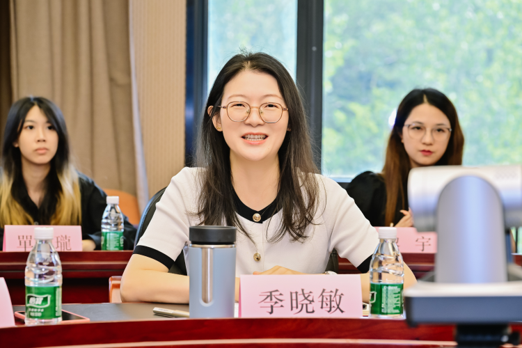 “百萬青年看祖國”走進南京大學：兩地青年共築文創科教橋梁_fororder_2