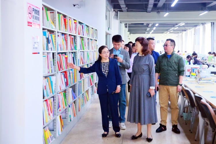 成都文理學院開展“五·一”節前安全檢查_fororder_1