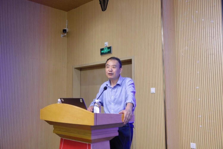 華南農大珠江學院成立“人類命運共同體研究中心”並舉辦首屆論壇_fororder_3