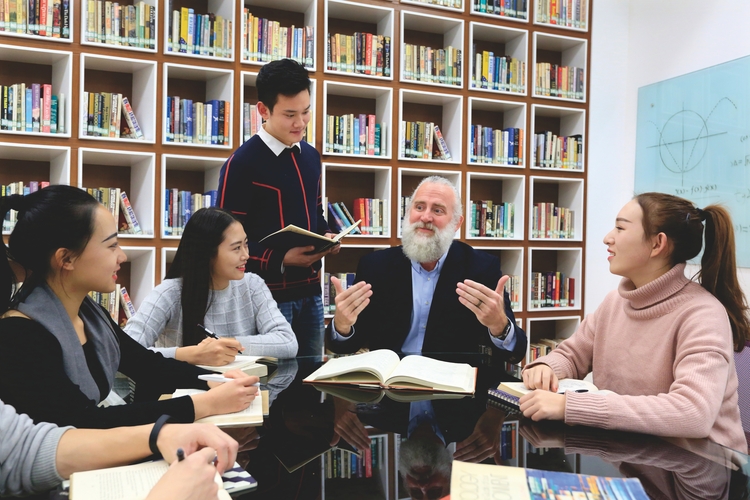 鄭州西亞斯學院與美國富特海斯州立大學合作辦學二十週年慶典順利舉辦_fororder_3雙學位項目