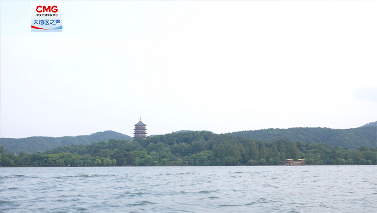 遇見大學 | 在“浙裏”和機器人一起上學_fororder_1
