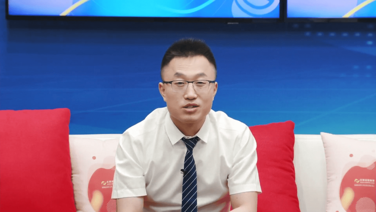 正保會計網校王艷龍：亦柔亦剛，打造教學的藝術品