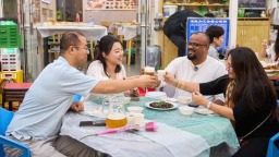 《小夥小妹換遊記》開新地圖 風情海島遇上煙火青島