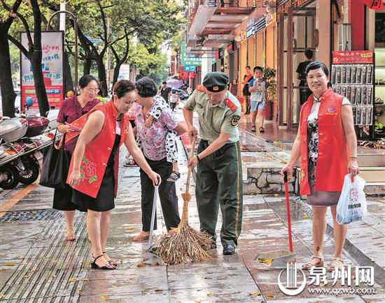 【福建時間列表】【泉州】【移動版】【Chinanews帶圖】《中國雙擁》年度人物揭曉 德化溫素霞榜上有名