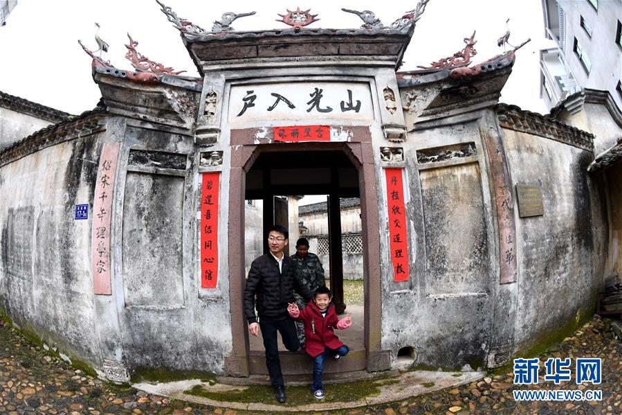 【焦點圖】【龍岩】【移動版】【Chinanews帶圖】福建四堡七座明清書坊建築完成修葺