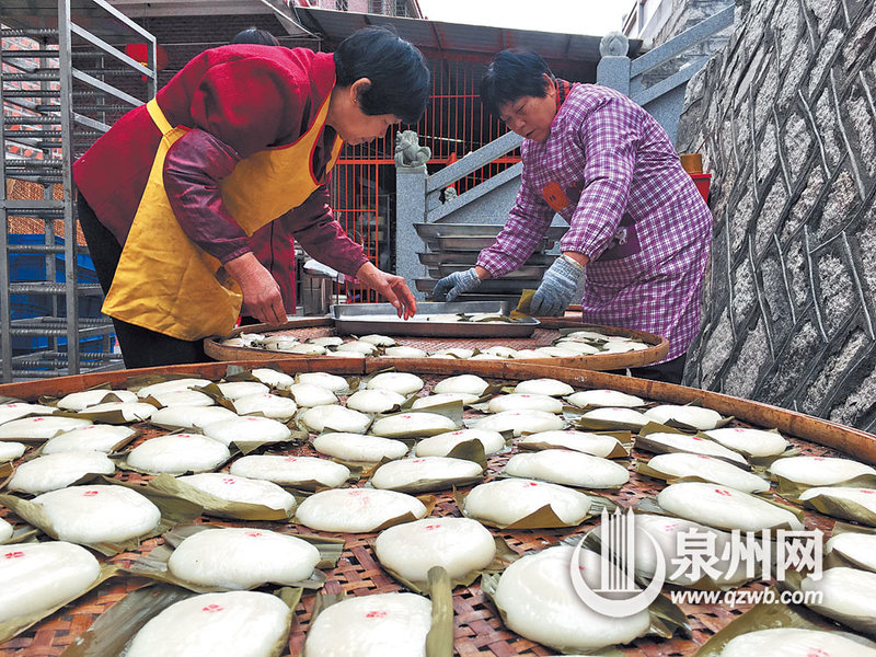 【福建時間主推】【泉州】【移動版】【Chinanews帶圖】泉州南安：老太太“搓丸蒸糕” 義賣籌款濟危困