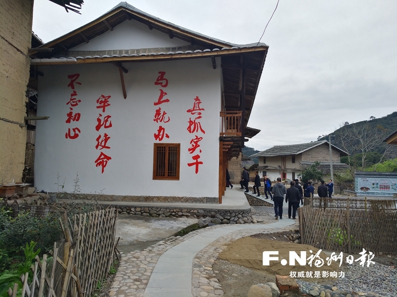 【福建時間主推】【福州】【移動版】【Chinanews帶圖】福州永泰白杜依託自然風光建設畫家村 打造一村一品