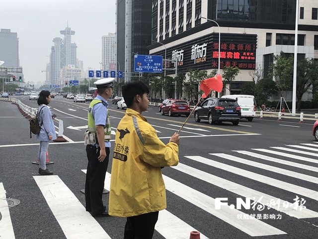 【要聞】【福州】【移動版】【Chinanews帶圖】福州市交警嚴查嚴處各類非機動車交通違法行為