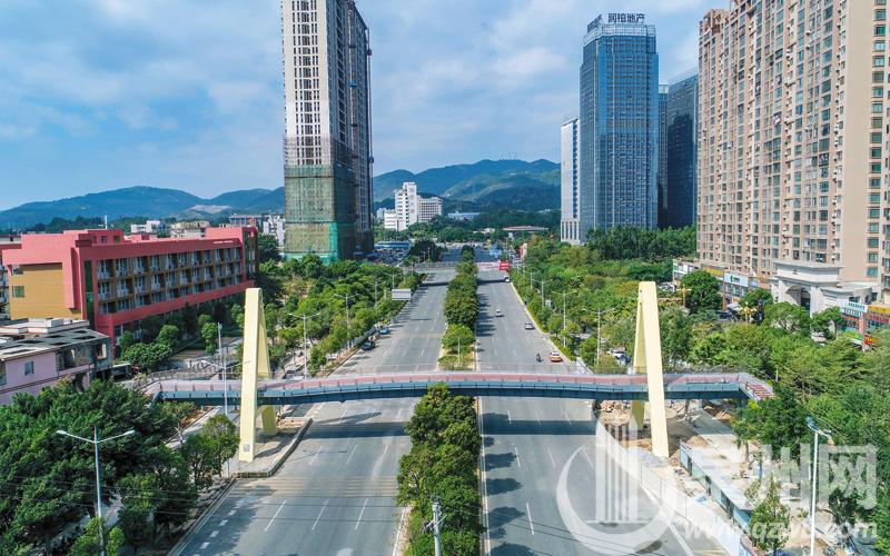 泉州市區城東中學過街天橋月底投用