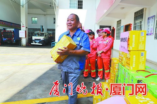 【要聞】【移動版 新聞列表】【滾動新聞】廈門要求做好職工防暑降溫 高溫作業場所要設立休息室