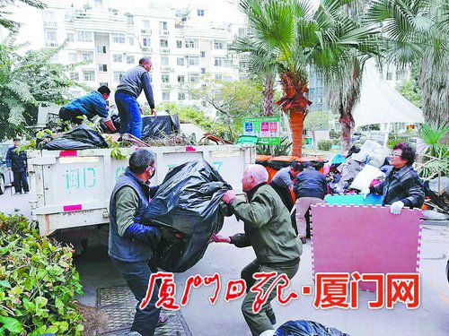 【福建時間 圖文】【滾動新聞】【地市 廈門】廈門湖裏區金山街道“融合型”業委會 讓居民過上美好生活