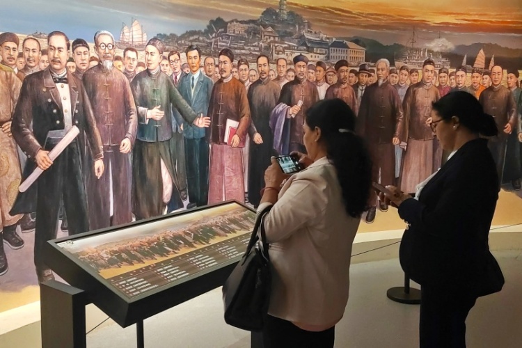 駐華外交官馬尾行：觸摸船政文化的歷史脈搏_fororder_微信圖片_20250922220019_151_57