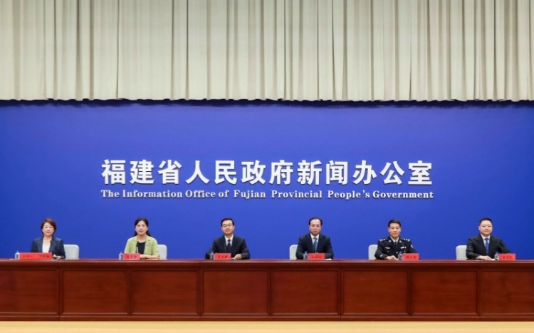 福建：以教育之強厚植人民幸福之本_fororder_1214131755760115_.pic_hd_副本_副本