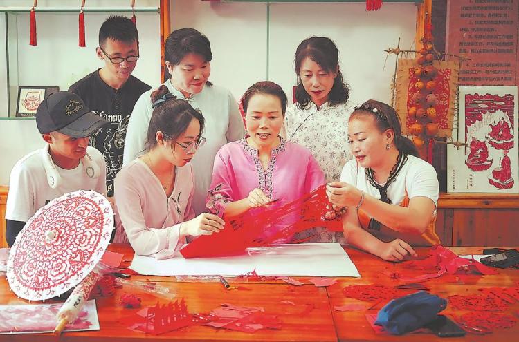 寧德柘榮：導師結對傳藝 人才接力興業