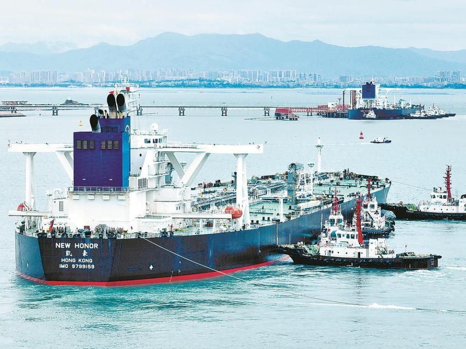 福建省港口首次實現VLCC“一潮兩靠”