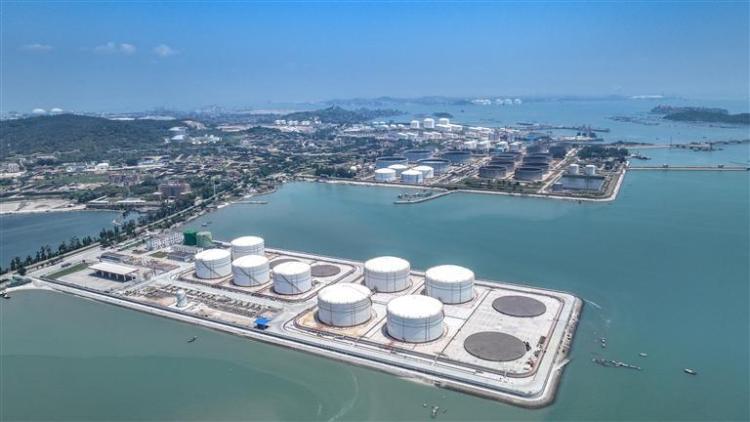 泉州泉港：駛向“世界級石化産業集群”新藍海