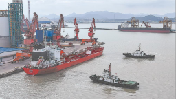 福建口岸首次出口大豆油