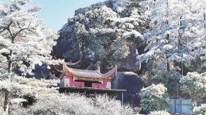 福建迎來霧凇美景