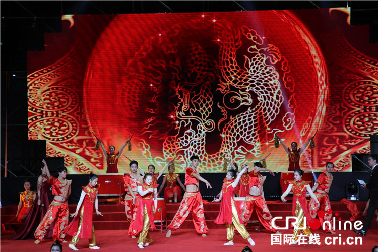 【cri看福建 列表】【武夷學院專題 焦點圖】武夷學院舉辦建校60週年校慶晚會