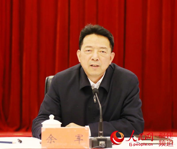 【福州】【移動版】【Chinanews帶圖】福建省財政廳廳長余軍：加力提效 護航高品質發展落實趕超