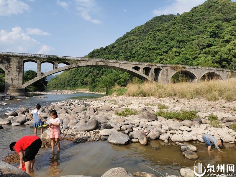 清新德化——水口鎮村場村石柱自然角落
