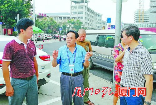 樂當“啄木鳥” 廈門老黨員助力提升城市顏值