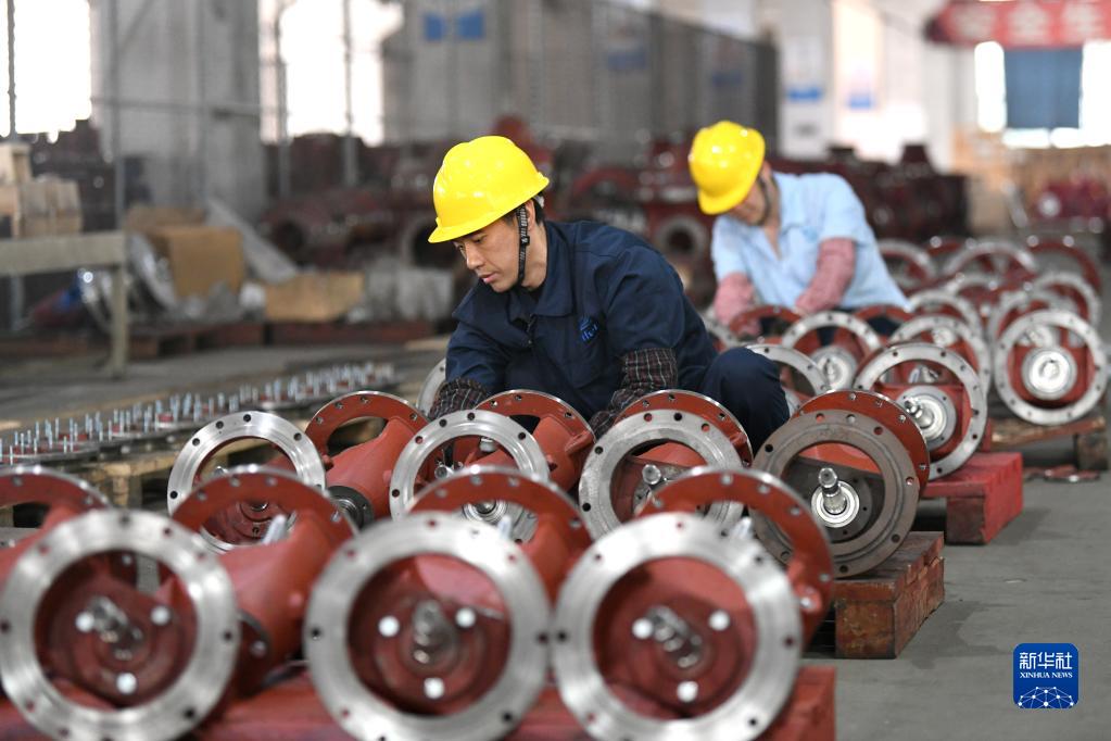 福建福州：泵業企業生産忙