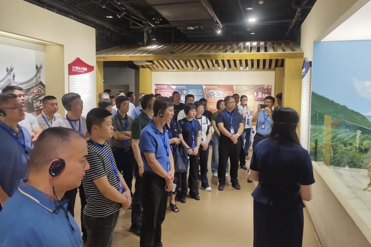 泉州市委黨校科級幹部進修班開展現場教學_fororder_WechatIMG1687