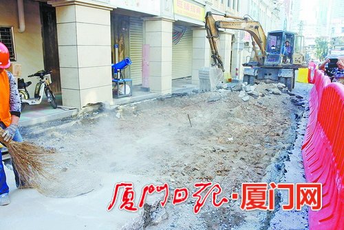 建材佔道堆放、工地塵土飛揚 廈門這些施工亂象該改改