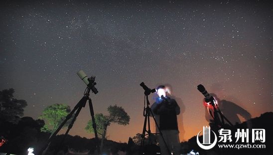 南安天柱山頂觀測月全食和火星衝日 共同見證星月童話