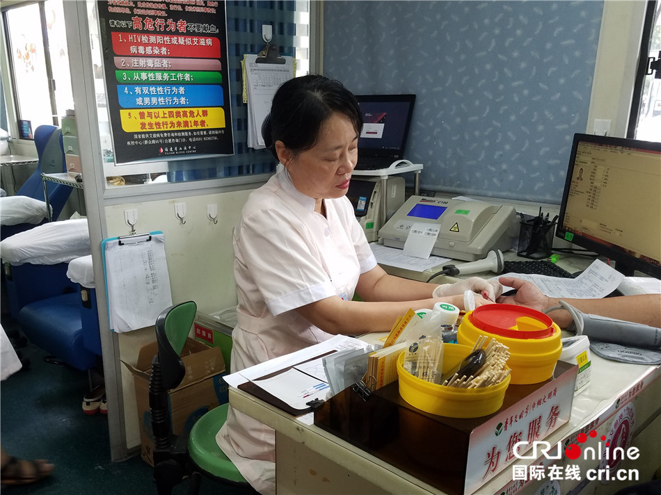 【福建好故事 圖文】【滾動新聞】“溫情傳遞者”邱山：十八年奮戰獻血一線   傳遞“重生”希望