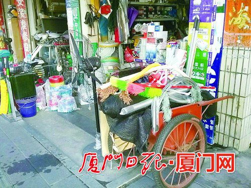 廈門區領導、機關組織實地巡檢 湖裏區市容管理經驗值得稱讚