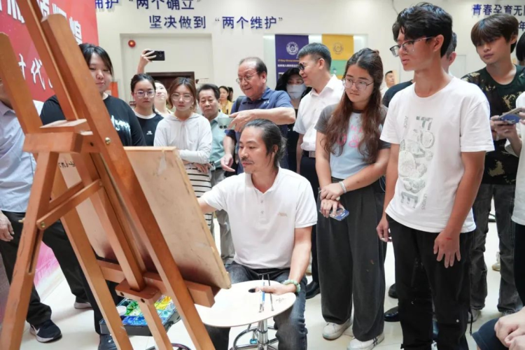 山河永固·口岸崢嶸——香港舉辦國門油畫展紀念抗戰勝利80週年_fororder_香港4