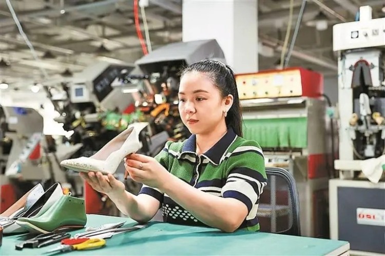 深圳龍華三人被授予"全國勞模”稱號_fororder_12