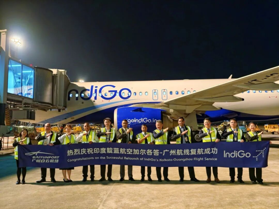 中印首條內地客運航線在廣州白雲機場復航_fororder_222