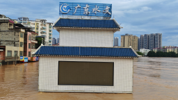 廣東懷集“水文老兵”姚振峰： 與綏江洪峰的生死較量