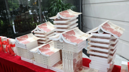 《紅色白石龍》新書發佈暨贈書活動在龍華舉行