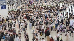 深圳北站連續多天客流量破百萬