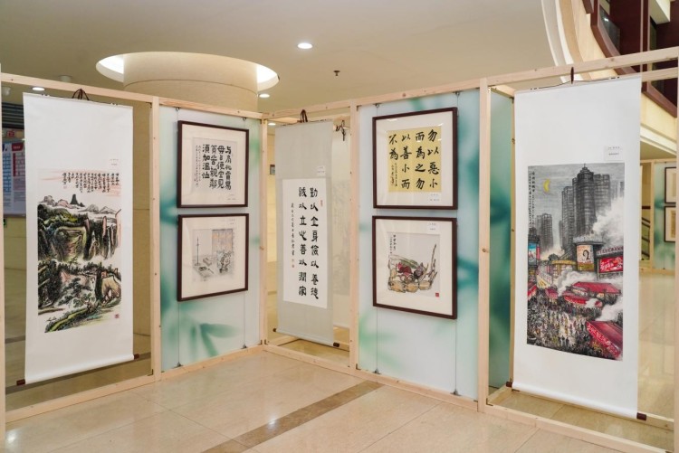 廣州荔灣區“一灣家脈墨韻傳心”好家風書畫展開幕_fororder_14